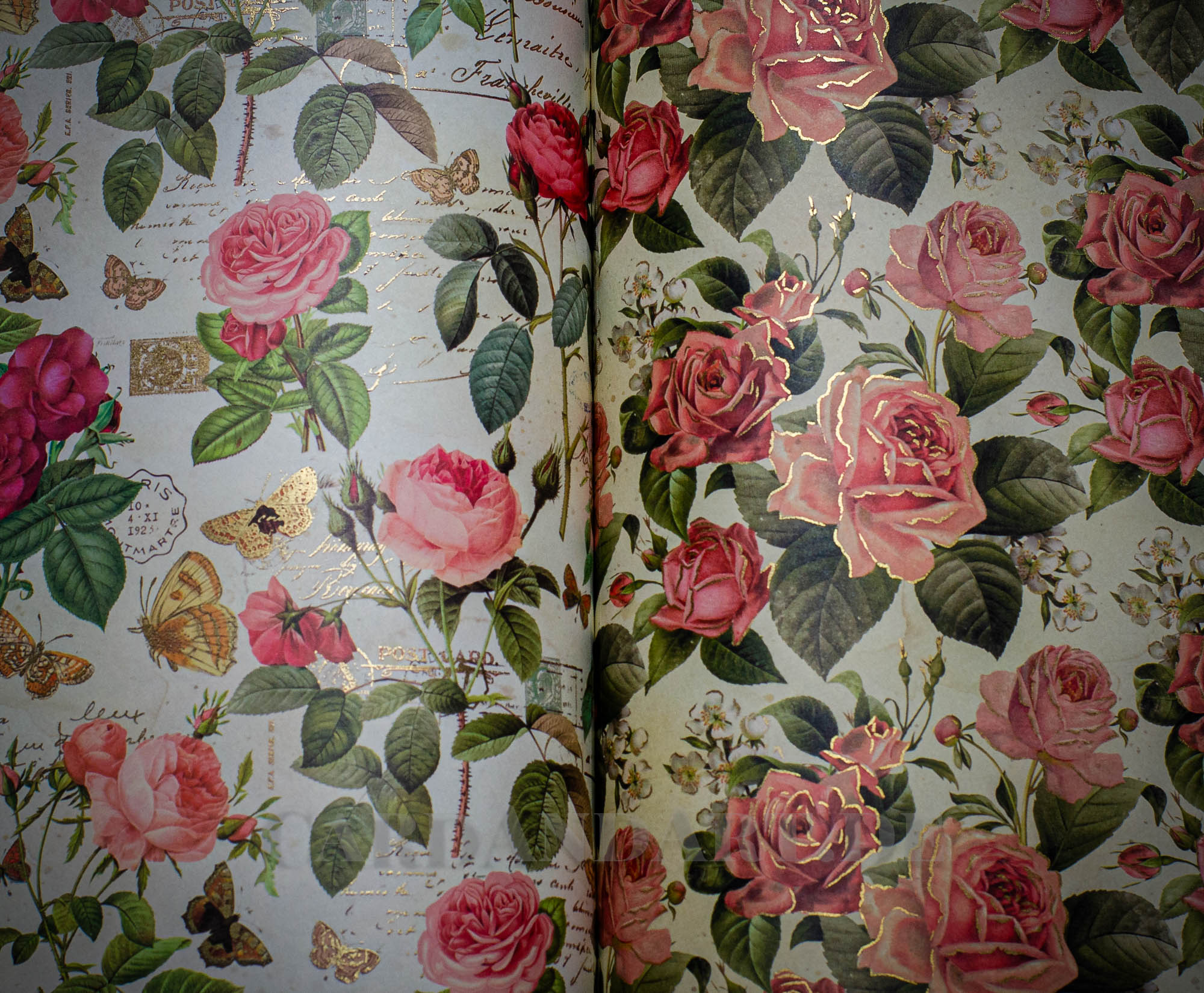 Botanica - Kartos Geschenkpapierbuch mit 10 Bögen Rosen Früchte Blumenmotive